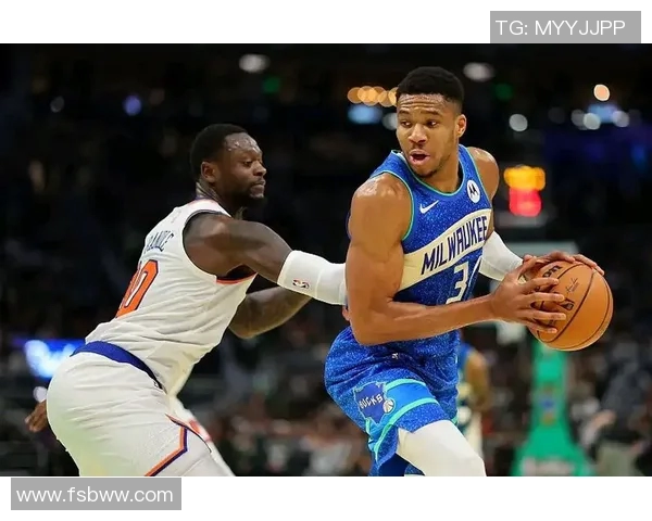 2018年NBA赛季雄鹿队与尼克斯队激战回顾与精彩瞬间分析